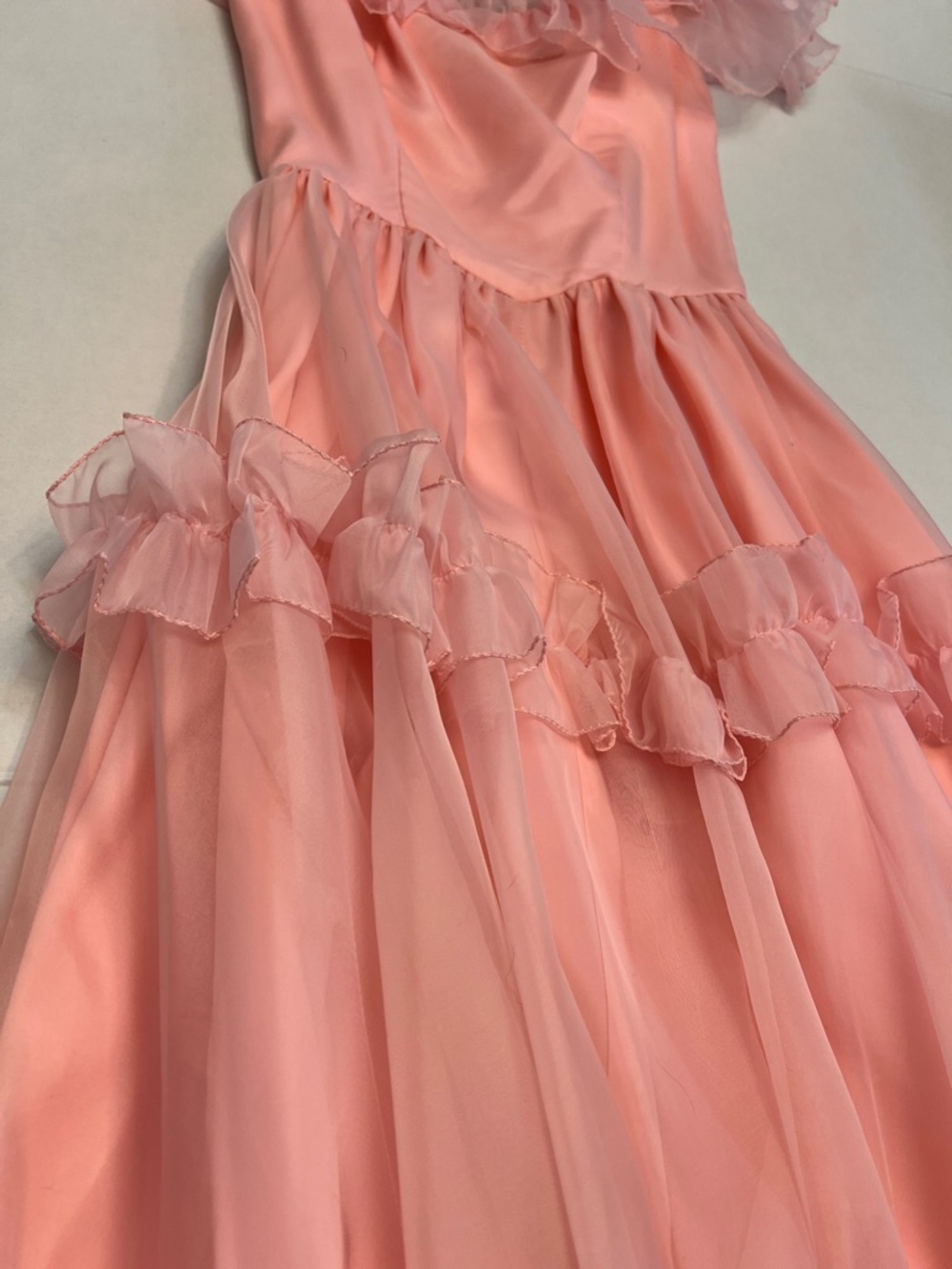1970’s VINTAGE UNION MADE PINK RUFFLE COQUETTE BRIDGERTON STYLE GOWN DRESS - Picture 15 of 16